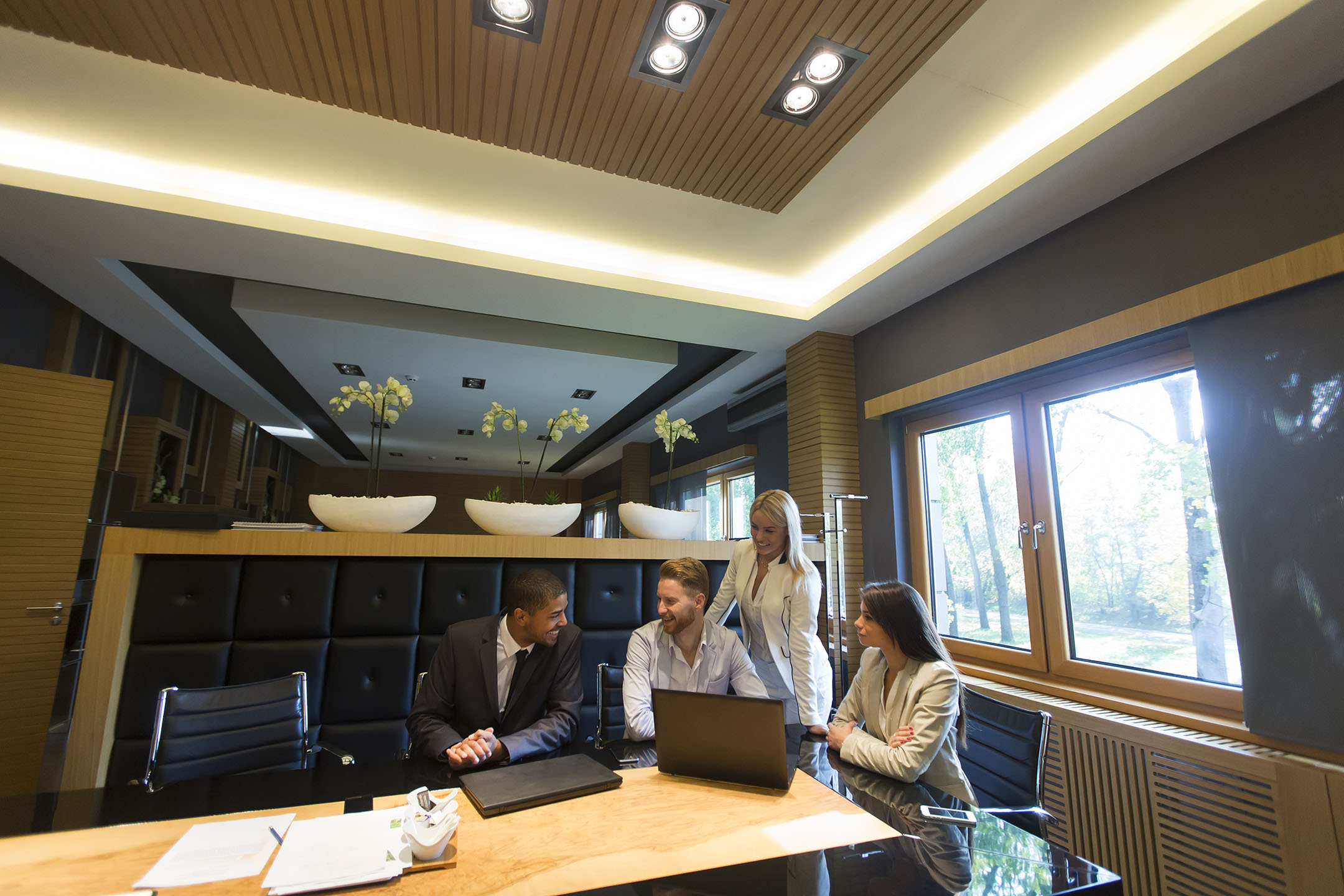 1electricien - services commerciaux